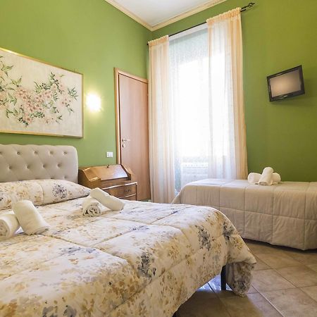Albachiara Guest House ローマ エクステリア 写真