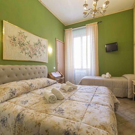 Albachiara Guest House ローマ エクステリア 写真
