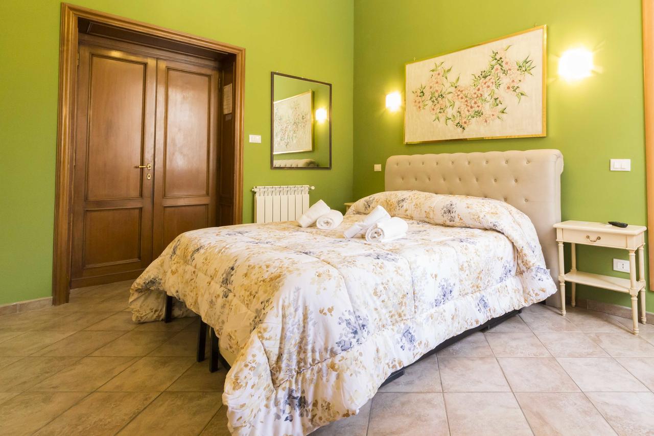 Albachiara Guest House ローマ エクステリア 写真